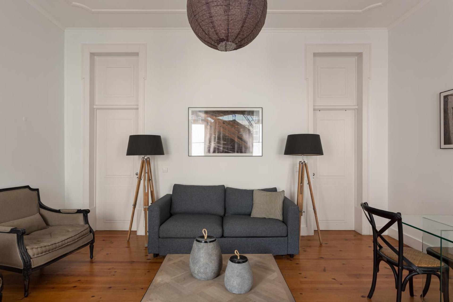 Chic 1-bedroom In Cais Do Sodre - Modern And * Lissabon