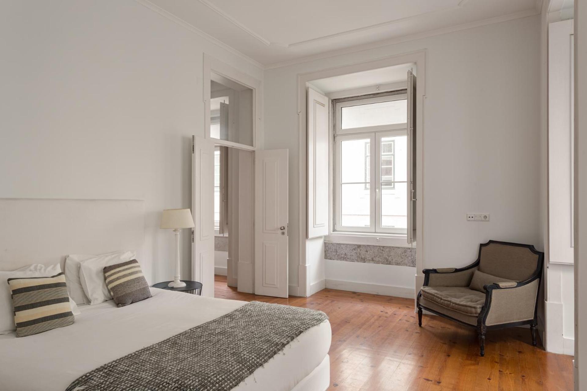 Chic 1-bedroom In Cais Do Sodre - Modern And Apartment Lissabon